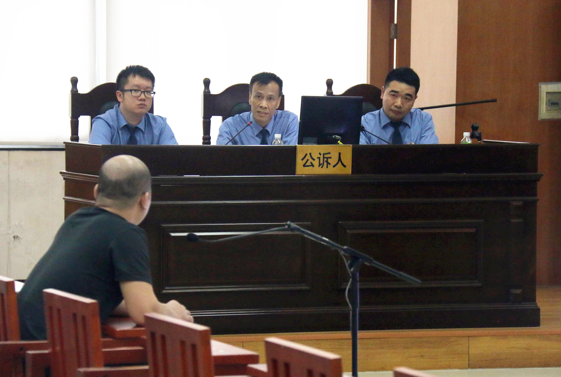 套路贷涉恶案件开庭审理.png 套路贷涉恶案件开庭审理.png